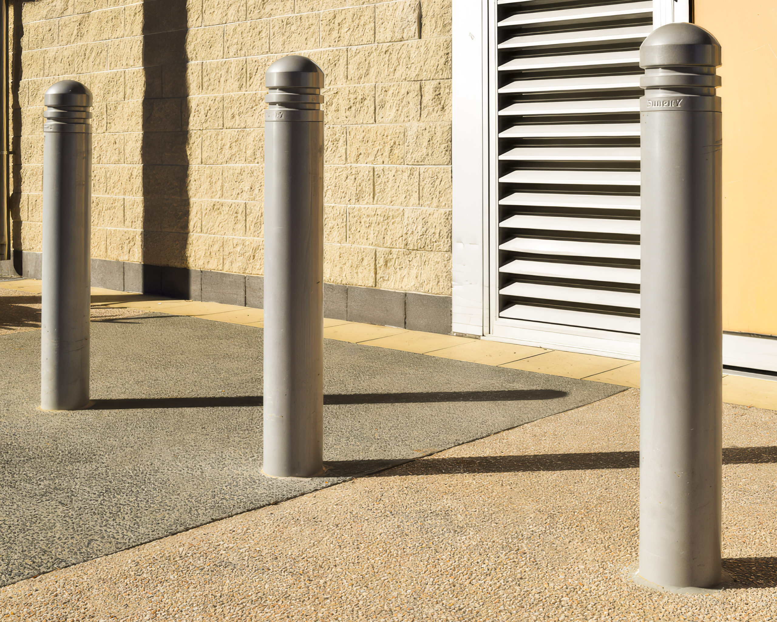 B10-B11-B12-Bollard-02a-standard-upscaler