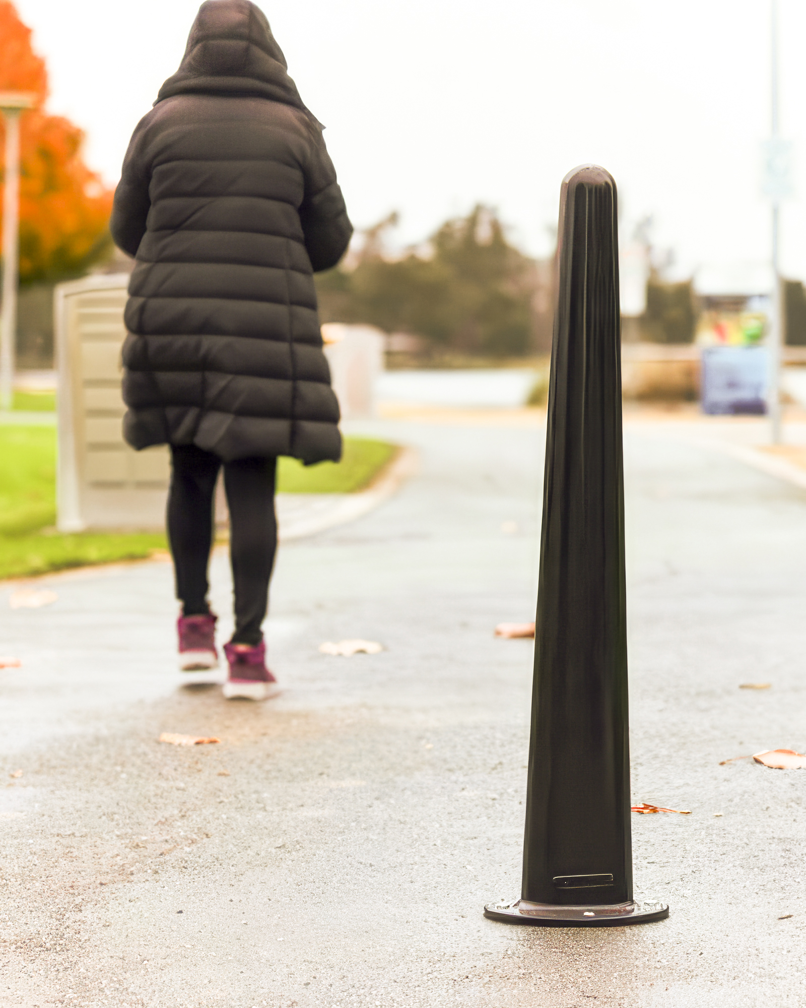 Concourse-Bollard-Gallery2_Upscale Standard