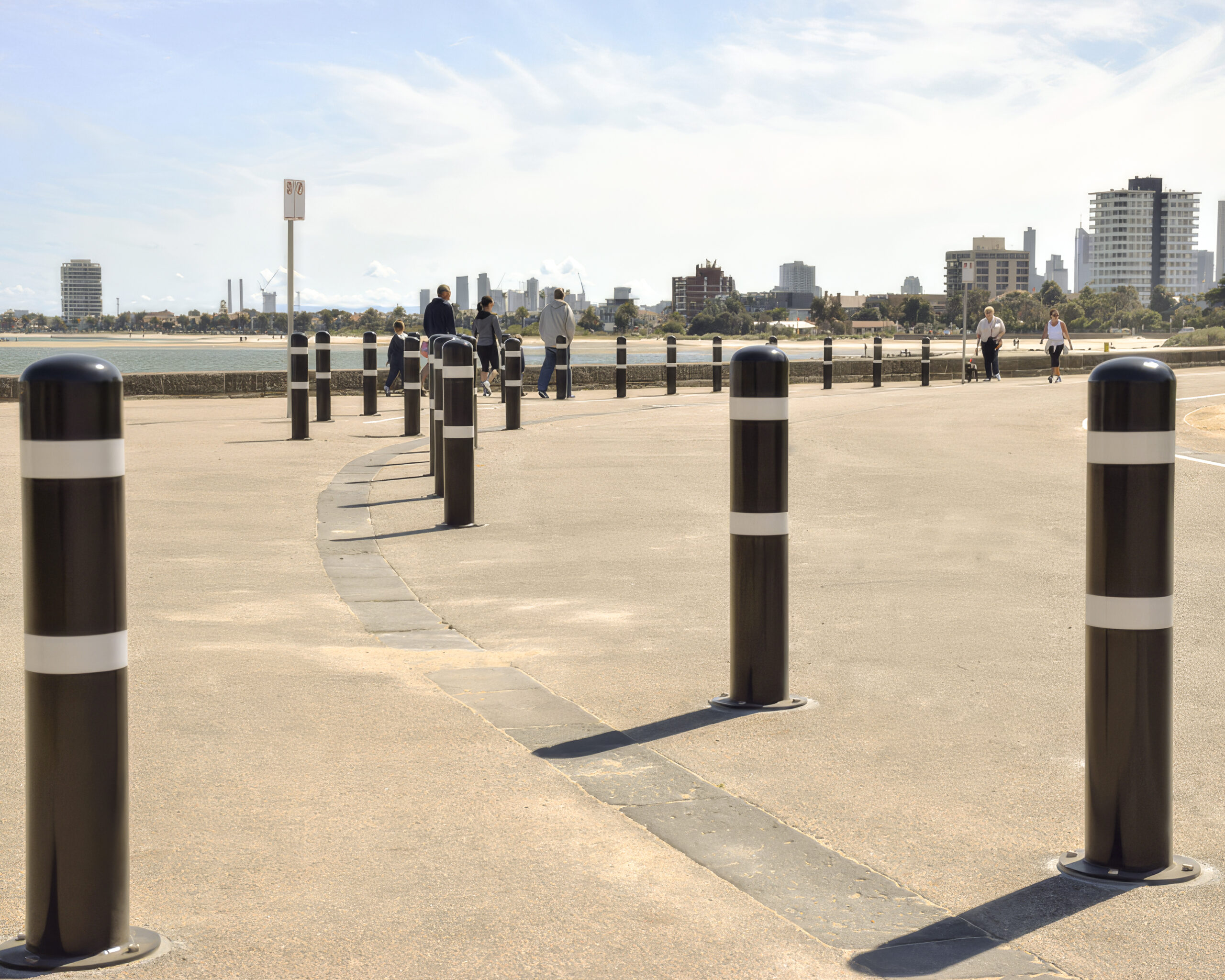 Dome-Top-Bollard-05a-standard-upscaler