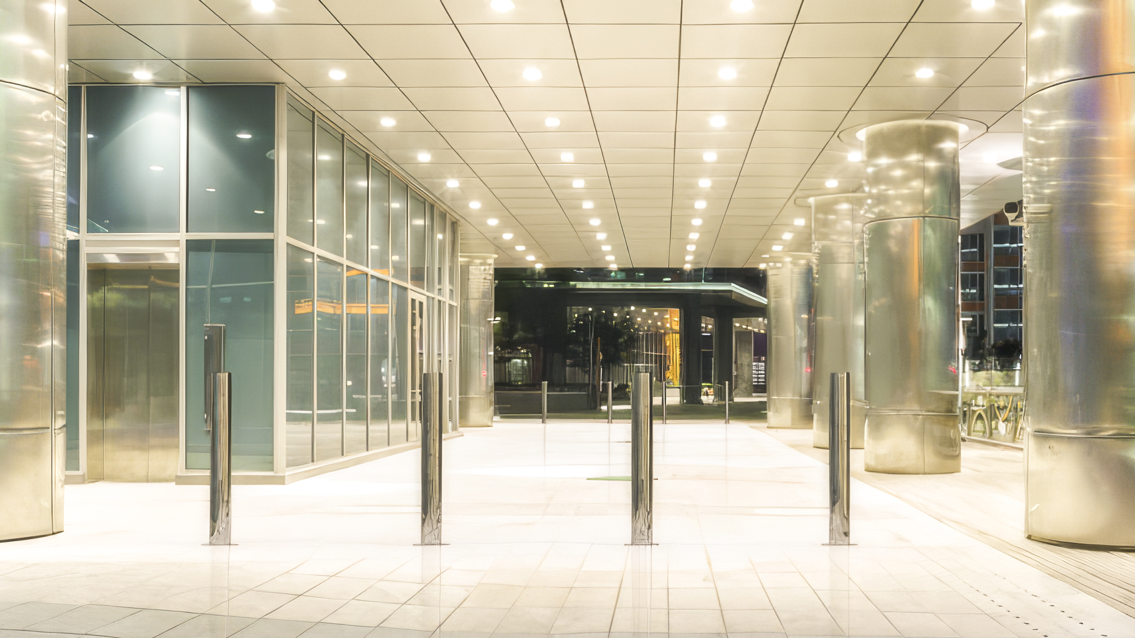 Removable-Bollard-03a-600x450_Upscale Standard