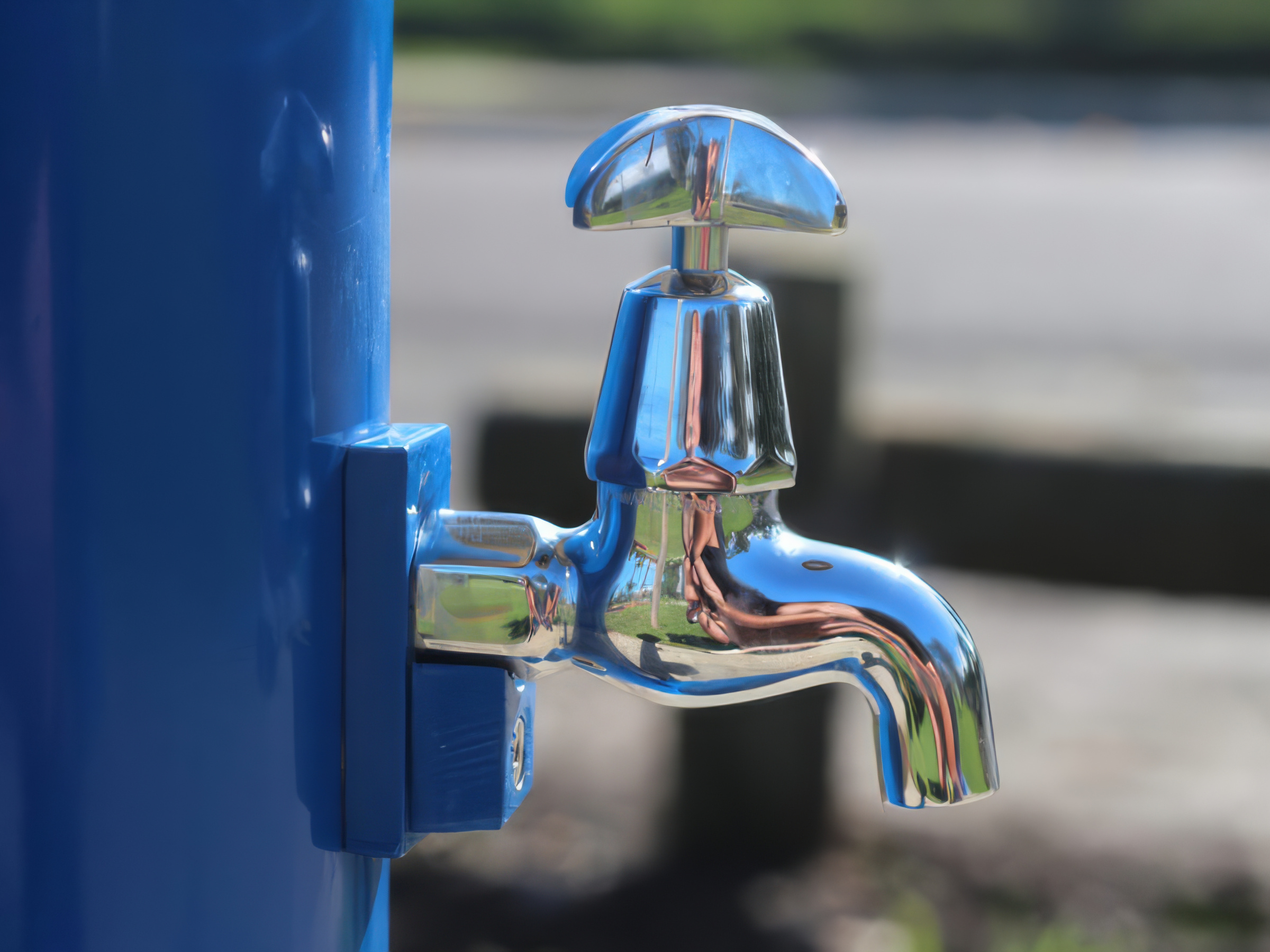 cascade-drinking-fountain-06a-600x450_Upscale Standard