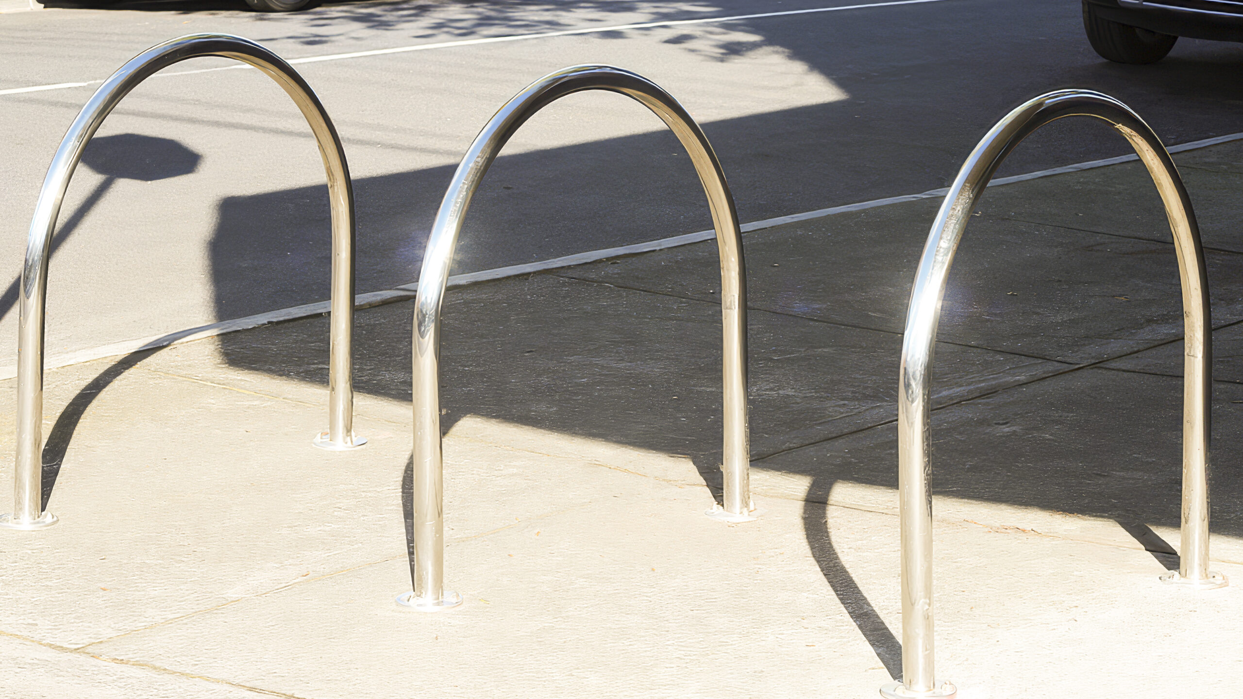single-bike-rack-05a-standard-upscaler