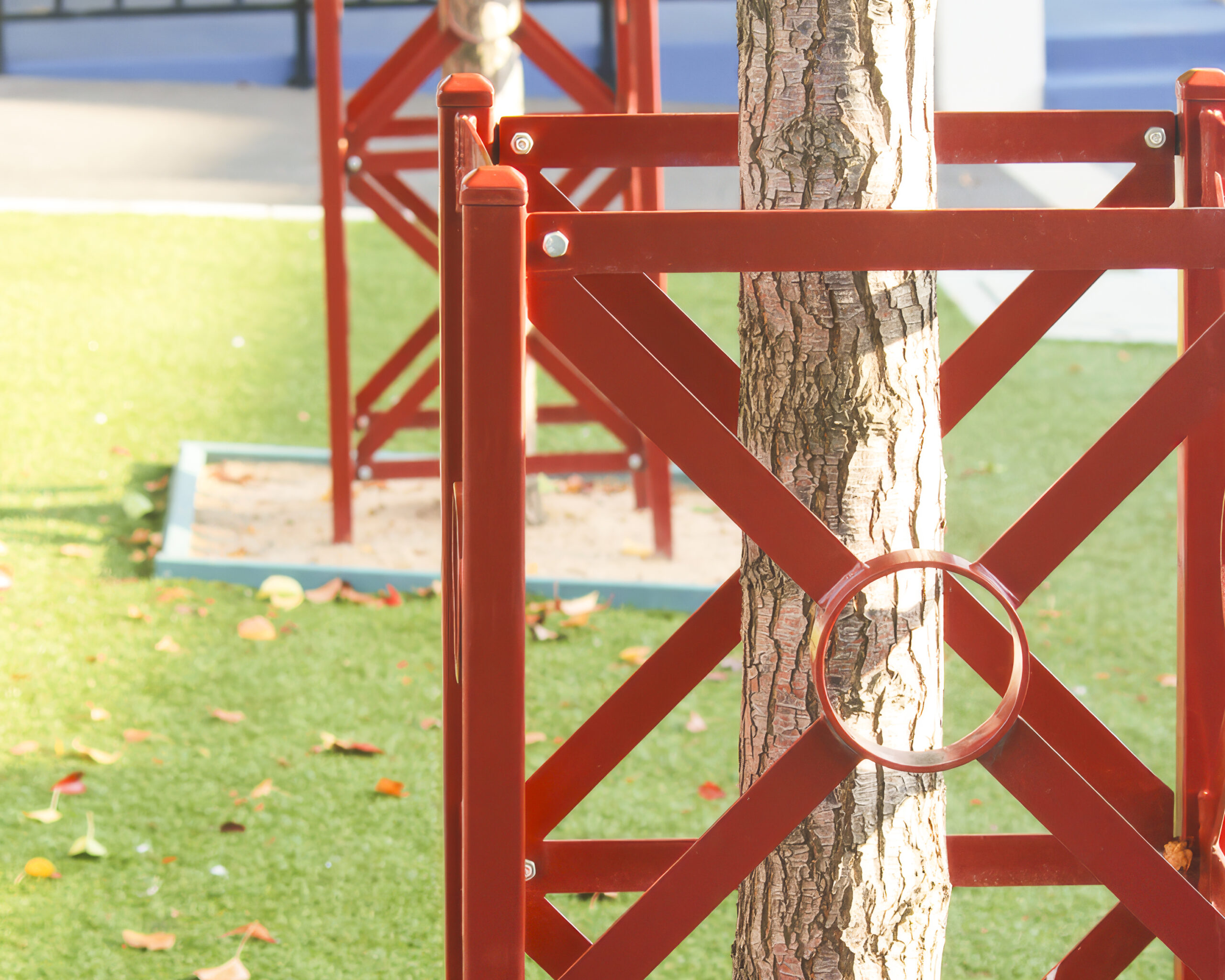 square-line-tree-guard-03a-standard-upscaler