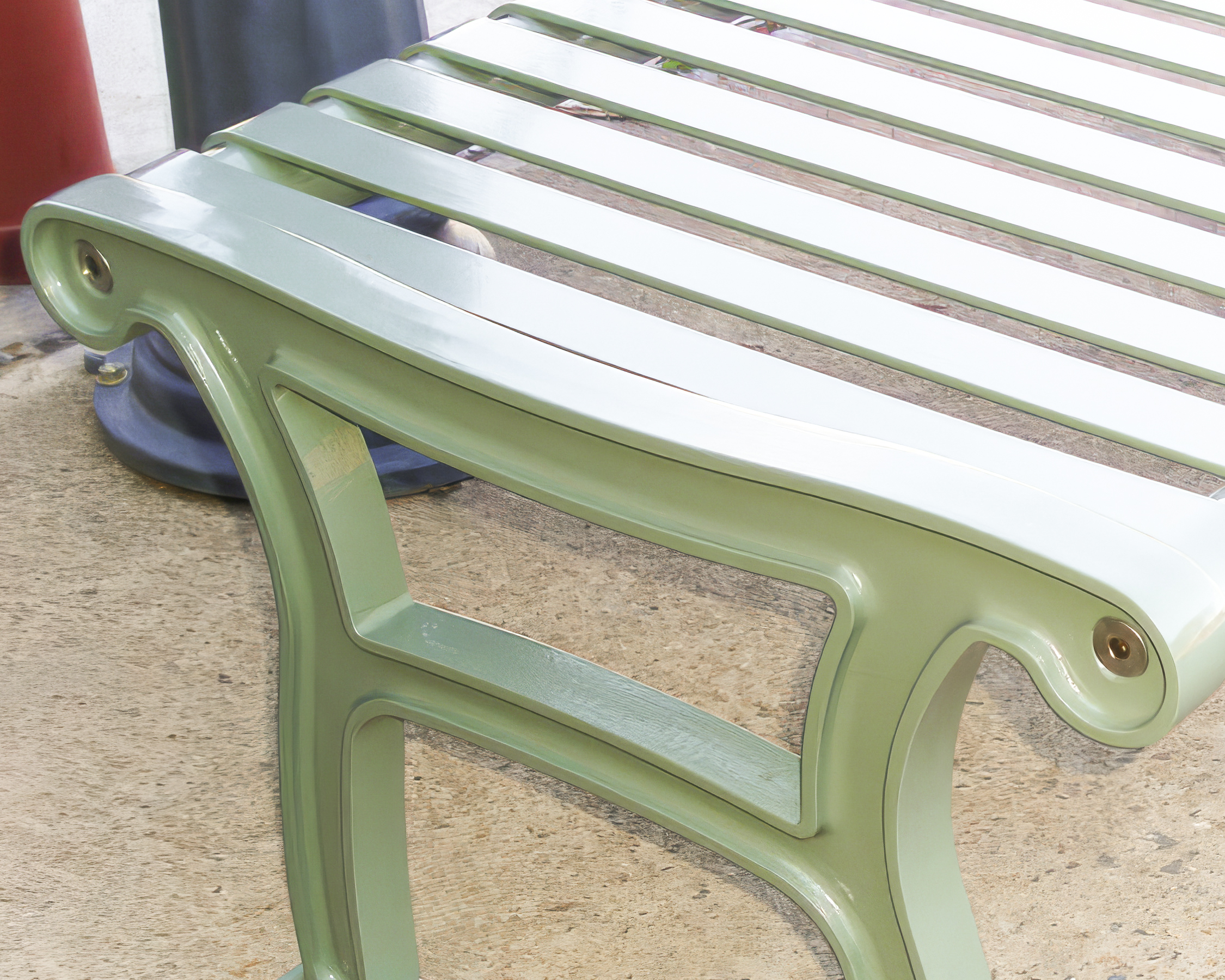 steel-slatted-council-bench-03a-600x450_Upscale Standard
