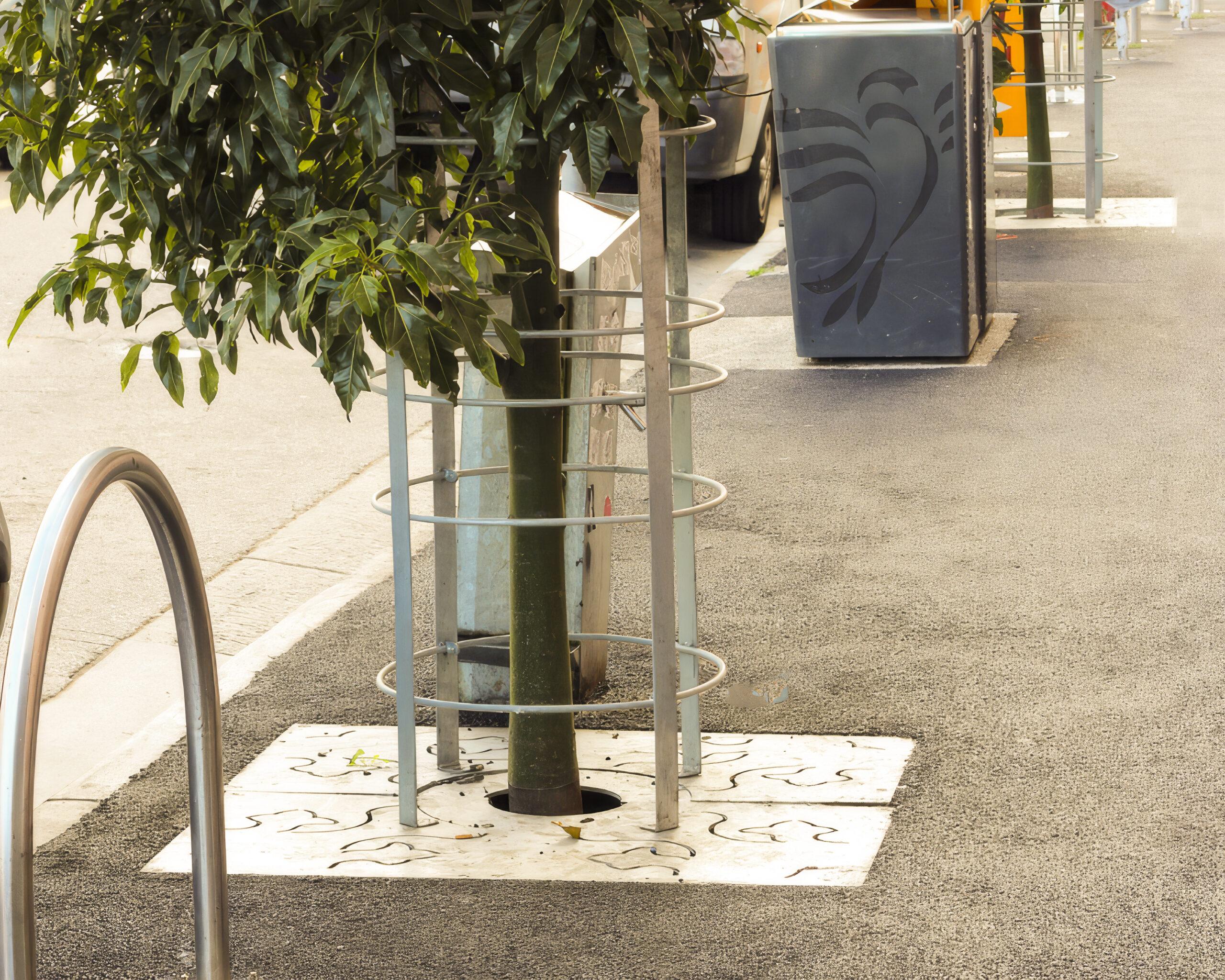 steel-slatted-tree-guard-03a-standard-upscaler