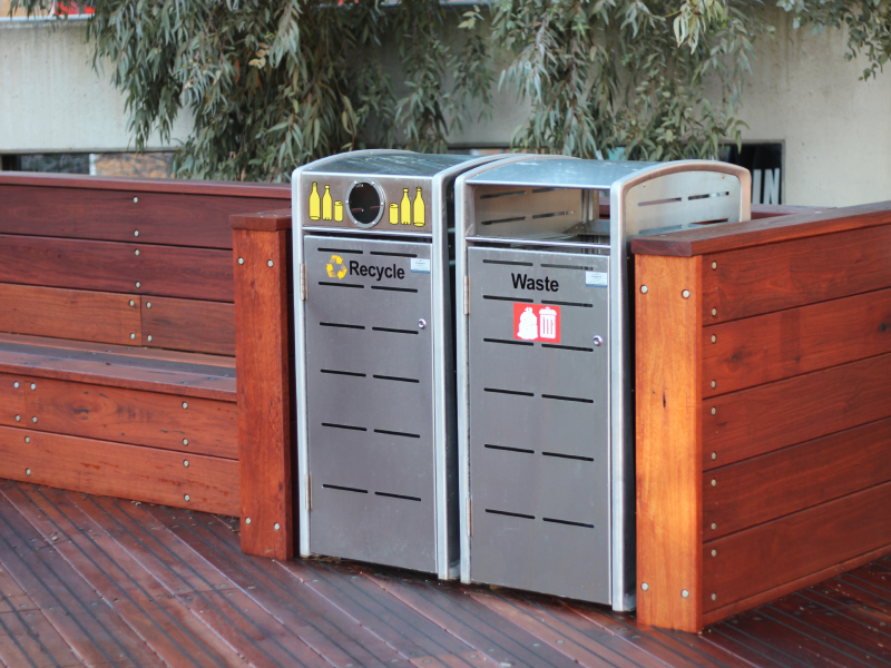 metro-bin-04a